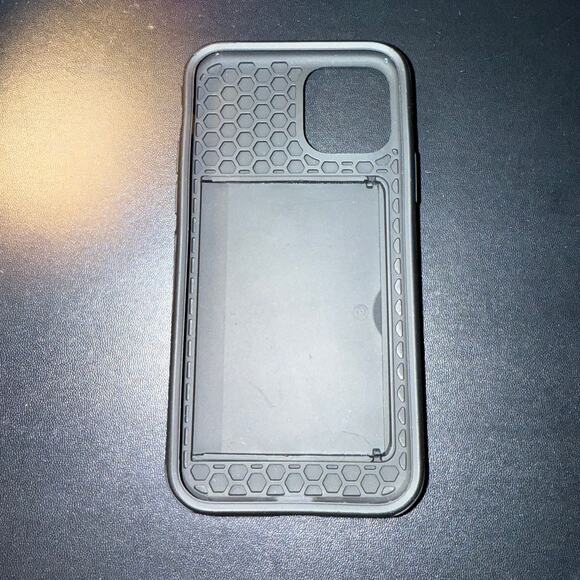 iPhone 11 Pro Case - Picture 6 of 8